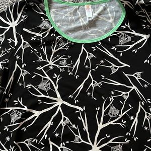 Lularoe spooky trees classic t size medium
